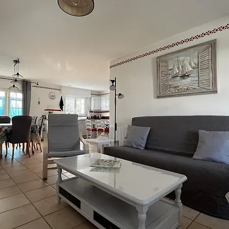 펜션 Maison Familiale A 700m De La Plage, 6 Pers., Proche Centre Et Gare - Fr-1-612-132 *